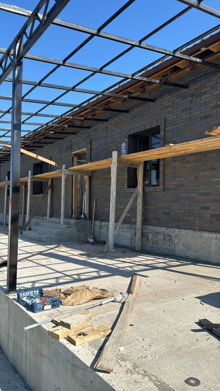 Установка забора, облицовка дома